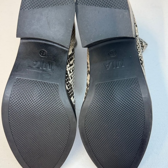 Women's Snake Print Buckle Cutout Ankle Block Heel Booties 8.5 - Picture 6 of 6